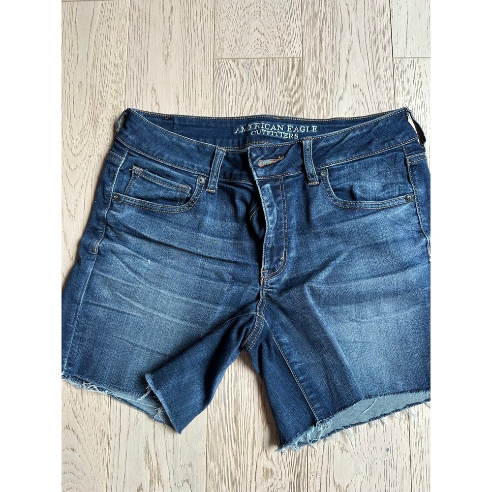 American Eagle Midi Denim Shorts Womens 12 Super Super Stretch Dark Wash Frayed